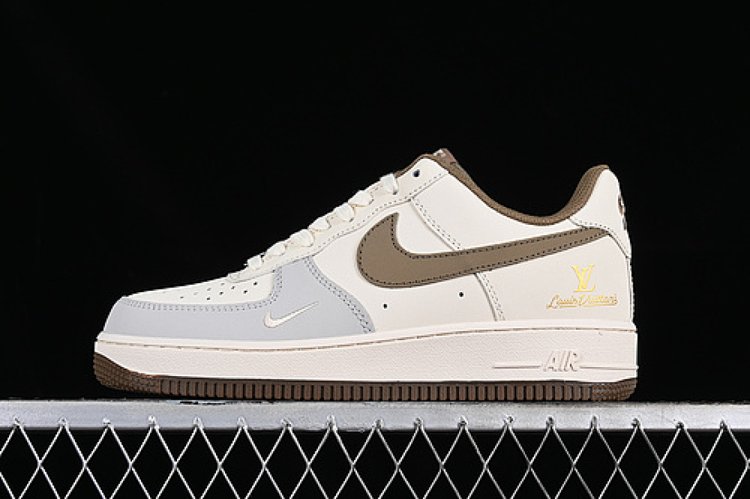 Nike [BS9055-832]-[AIR FORCE 1 07 LOW WHITE/GREY/BROWN]-[WOMAN:36-39]-[MAN:40-45], photo 1