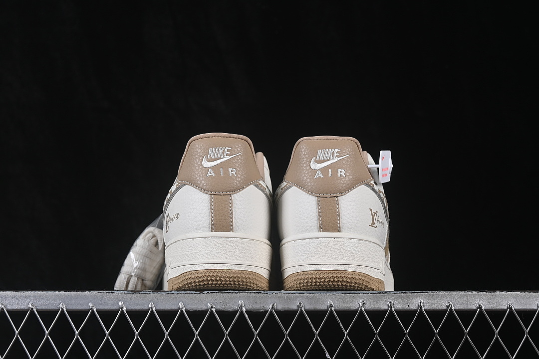 Nike [DW8806-031]-[AIR FORCE 1 07 LOW CASUAL SNEAKERS BROWN/WHITE]-[WOMAN:36-39]-[MAN:40-45] - Image 13