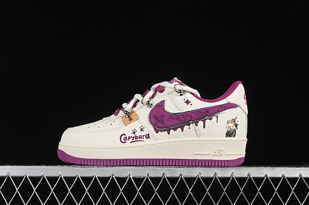 Nike [LV0506-660]-[AIR FORCE 1 07 LOW X CAPYBARA FLUTE BLOWING BOY WHITE/PURPLE]-[UNISEX:36-45], photo 1