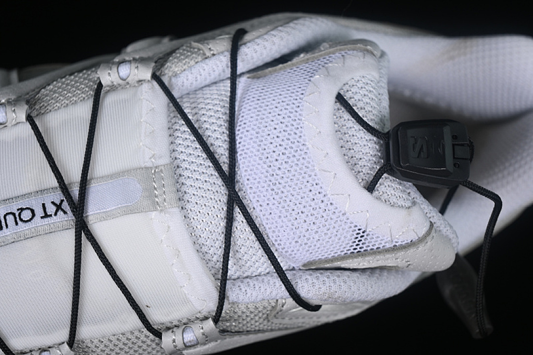 On Running [474296-29]-[XT QUEST GTX OUTDOOR OFF ROADING LIGHT GRAY/WHITE]-[WOMAN:36-39]-[MAN:40-46.5] - Image 8