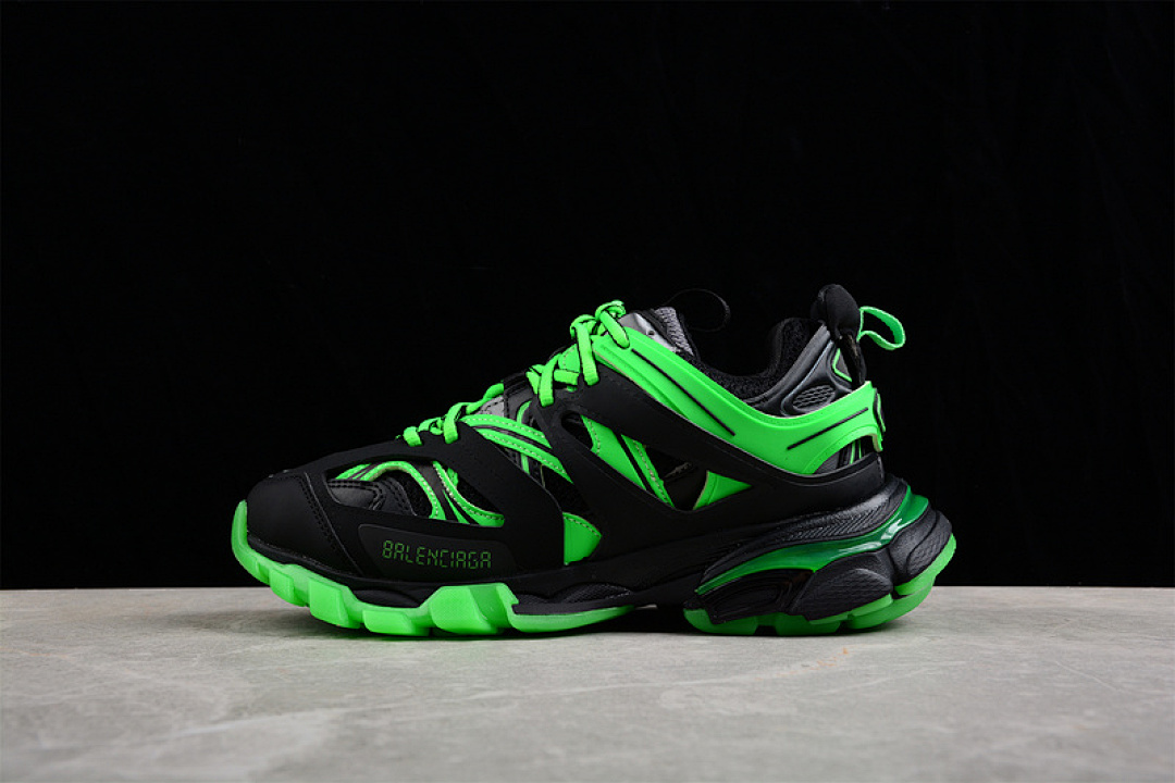 Unbranded [W3RL11035]-[BA*LEN*CIAGA TRACK 3.0 SNEAKER BLACK/BLACK/GREEN]-[WOMAN:35-39]-[MAN:40-46], photo 1