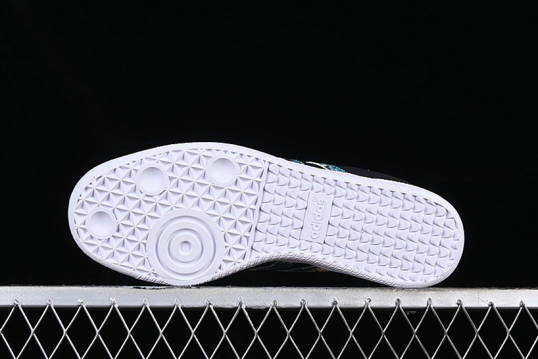Adidas [GZ7040]-[WB SAMBA WHITE/BLACK/BLUE]-[WOMAN:36-39]-[MAN:40-45] - Image 16