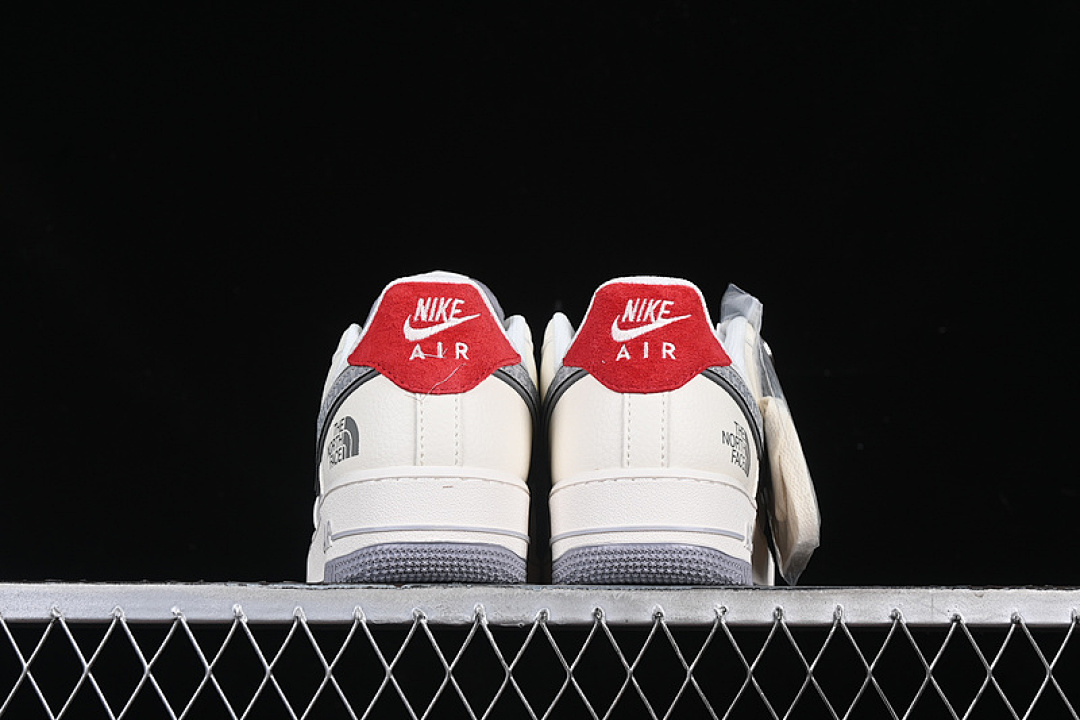 Nike [DM6688-049]-[AIR FORCE 1 07 LOW CDG WHITE/GREY/RED]-[WOMAN:36-39]-[MAN:40-45] - Image 14