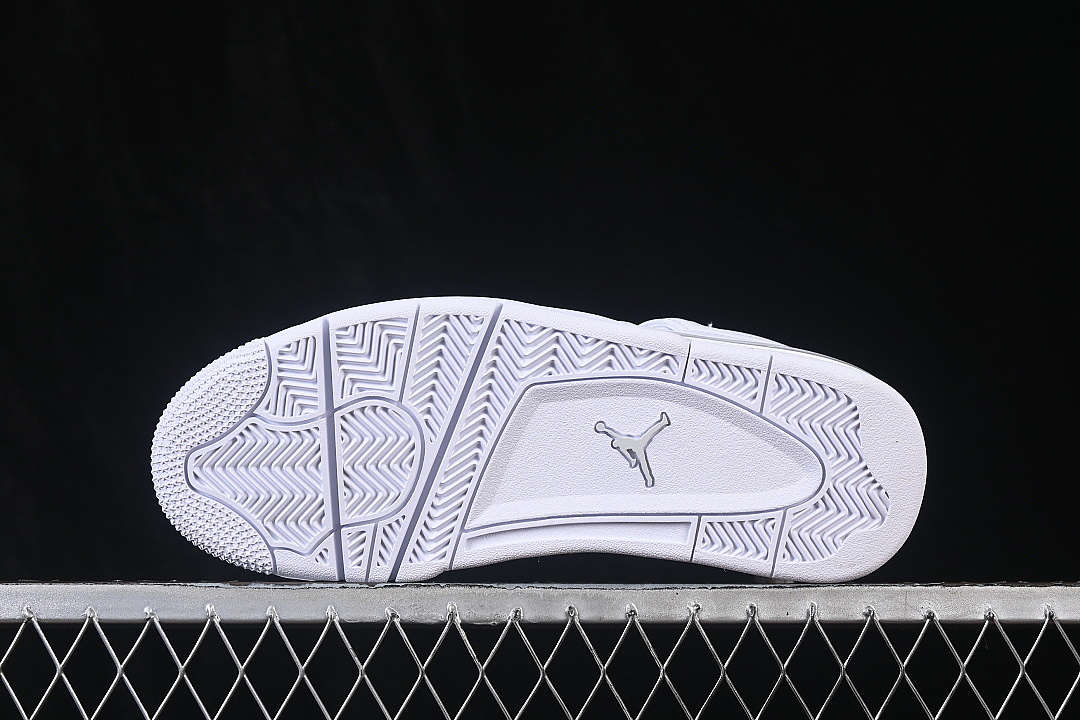 Unbranded [308497-100]-[JORDAN 4 RETRO WHITE/METALLIC SILVER-PURE PLATINUM]-[MAN:40-48.5] - Image 15
