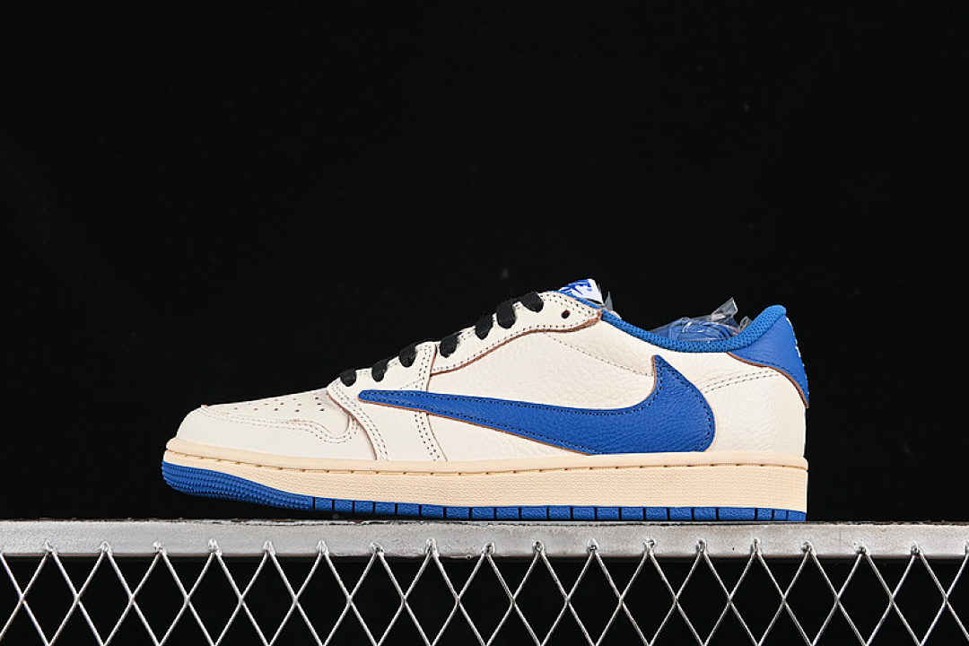 Jordan [DM7866-104]-[TRAVIS SCOTT X AIR JORDAN 1 LOW OG WHITE/BLUE/BLACK]-[MAN:40-48.5], photo 1