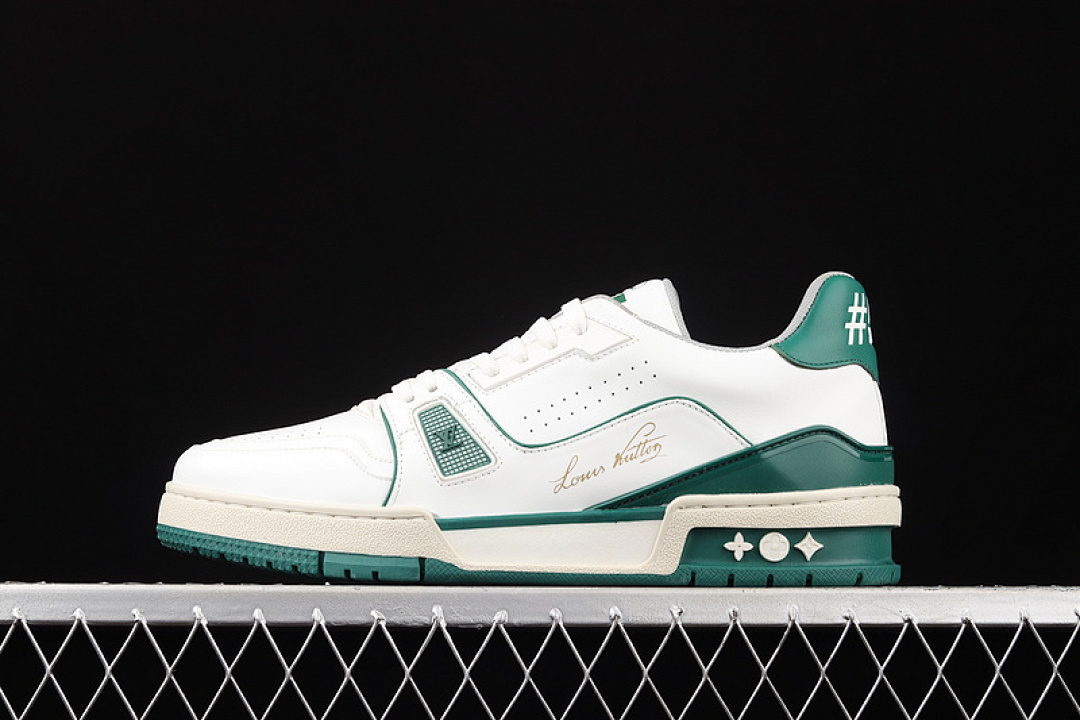 Louis Vuitton Louis Vuitton [L*V 2021SS TRAINER SHOES WHITE/WHITE/DARK GREEN]-[MAN:38-45], photo 1