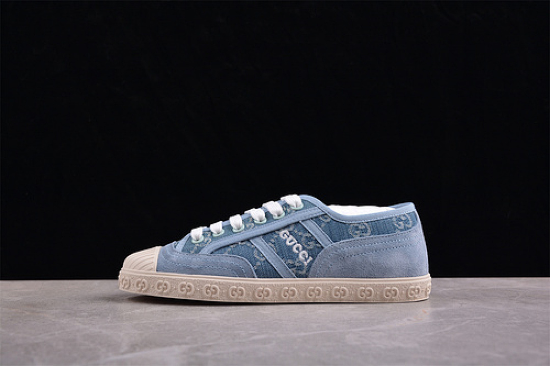 Unbranded [GU*CCI 2024GUCC WHITE/GREY/BLUE]-[WOMAN:35-39]-[MAN:40-45], photo 1