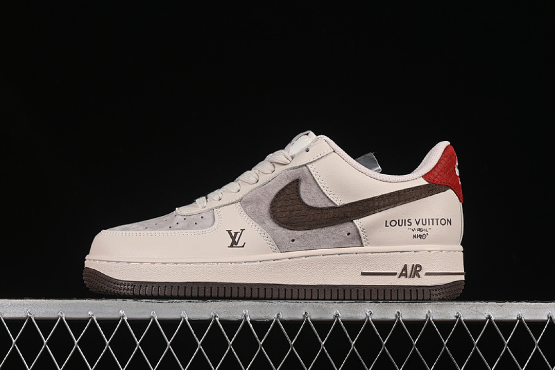 Nike Nike AIR FORCE 1 07 LOW LV GREY/BROWN/RED · XX3168-129, photo 1