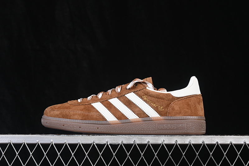 HANDBALL SPEZIAL RETRO CASUAL SNEAKERS BROWN/WHITE/BROWN · KI5938, photo 1