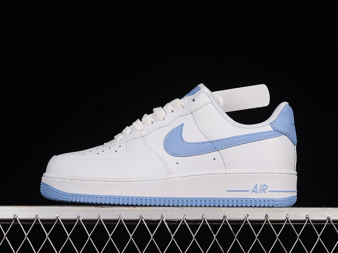 Nike [AH0287-104]-[AIR FORCE 1 LOW 07 PATENT WHITE/LIGHT ARMORY BLUE]-[WOMAN:36-39]-[MAN:40-45], photo 1