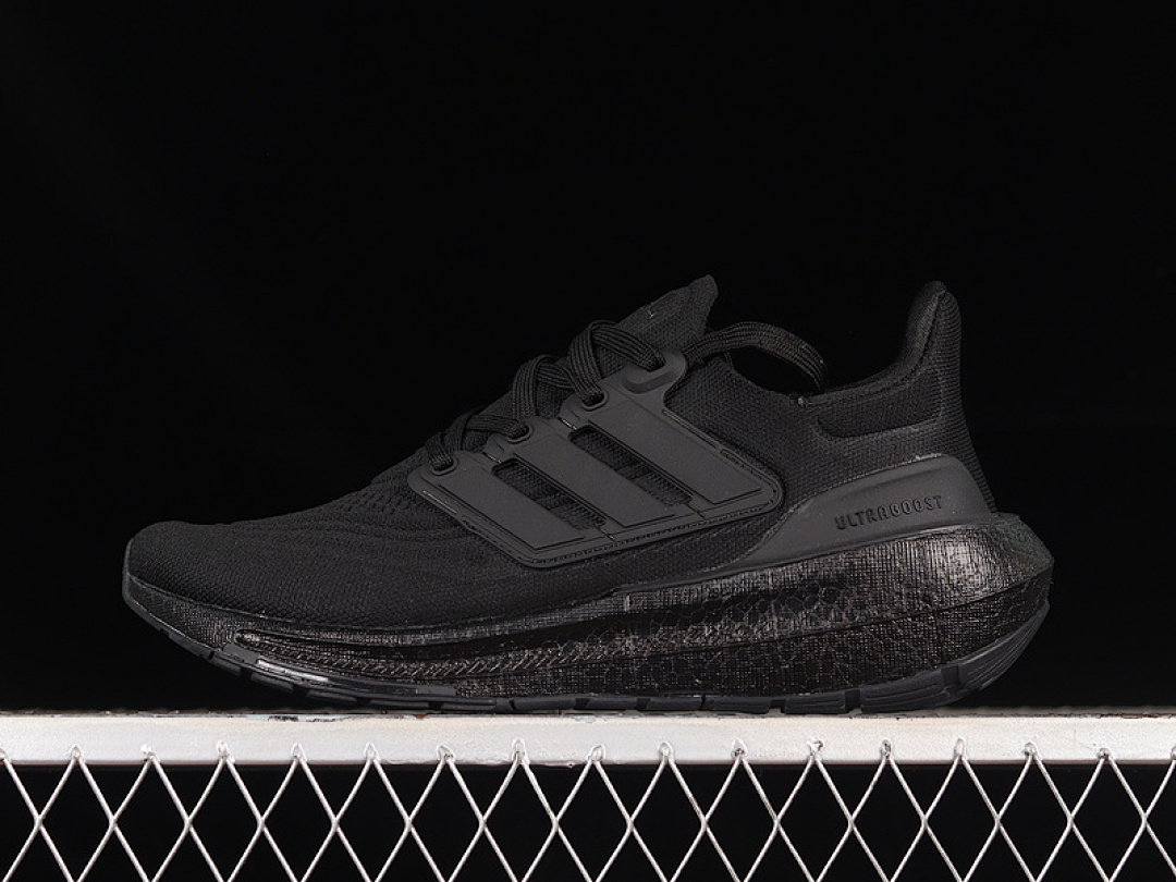 ULTRABOOST LIGHT CORE BLACK/CORE BLACK · GZ5159, photo 1