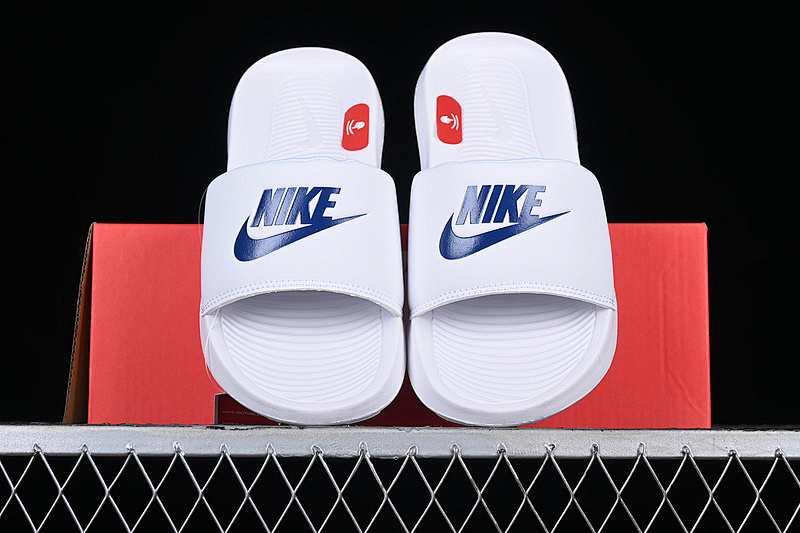 Nike Nike VICTORI ONE SLIDE WHITE/GAME ROYAL/WHITE · CN9675-102, photo 1