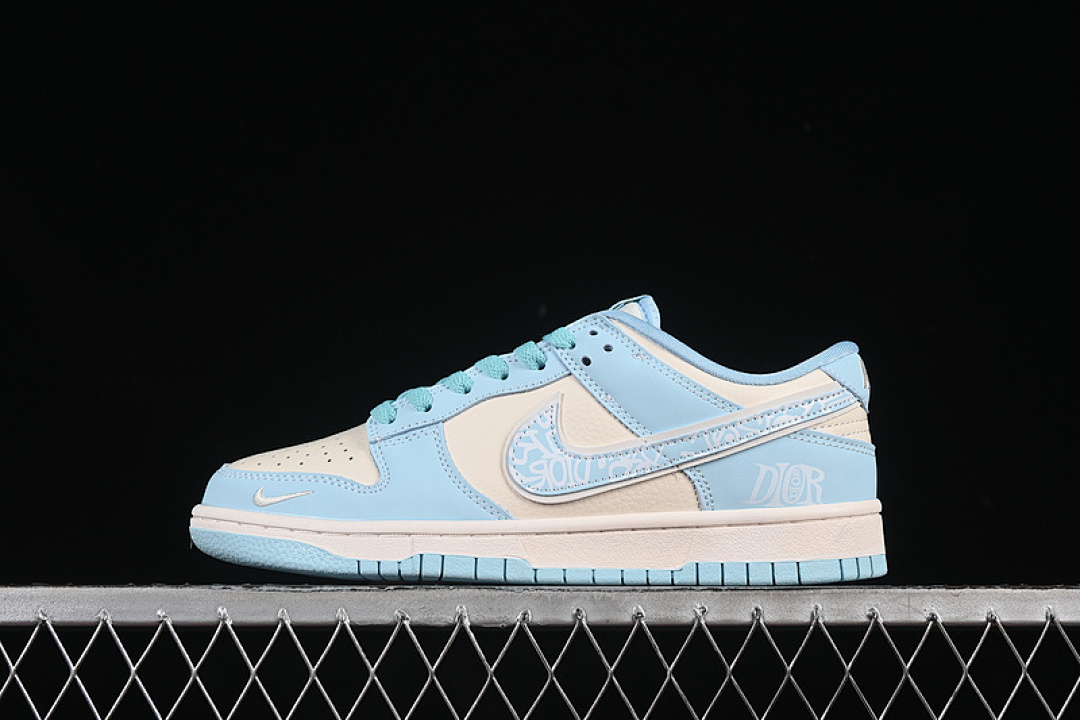 Unbranded [KK1333-037]-[SB DUNK LOW WHITE/BLUE]-[WOMAN:36-39]-[MAN:40-45], photo 1