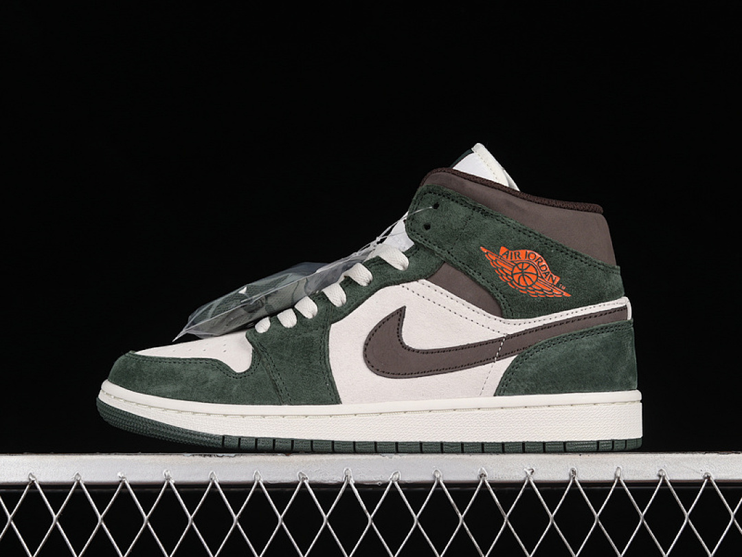 Jordan [554766-002]-[AIR JORDAN 1 MID OG SP DARK GREEN/DARK BROWN/WHITE]-[WOMAN:36-39]-[MAN:40-47.5], photo 1