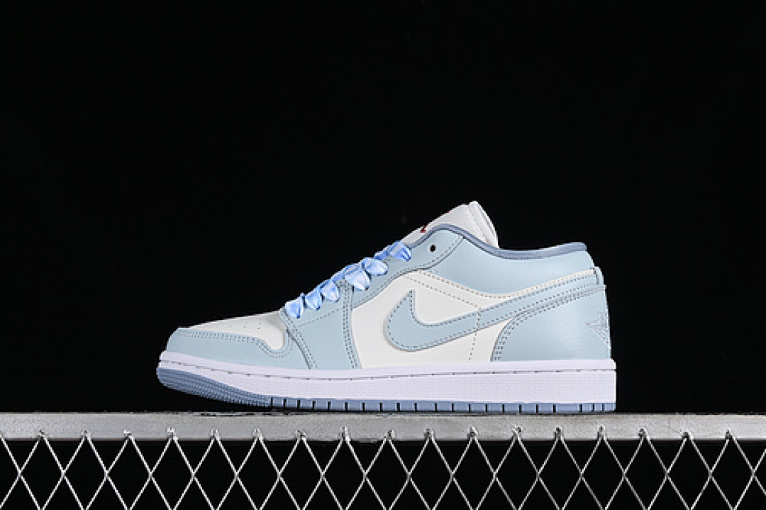 Jordan AIR Jordan 1 LOW SAIL/BLUE GREY/WHITE/DUNE RED · DC0774-164, photo 1
