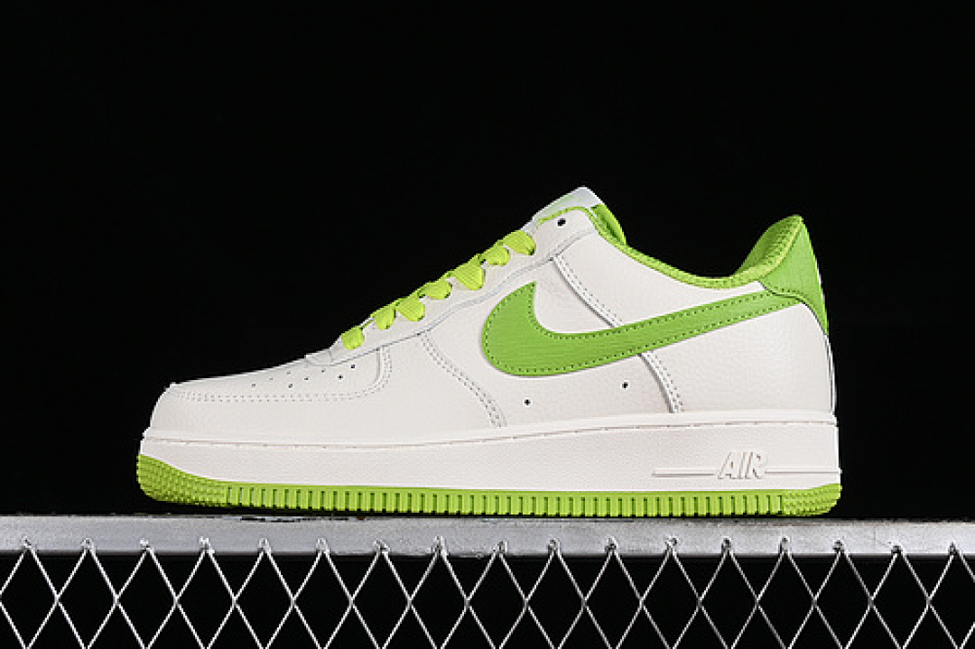 Nike Nike AIR FORCE 1 07 LOW WHITE/GREEN · PR0026-312, photo 1