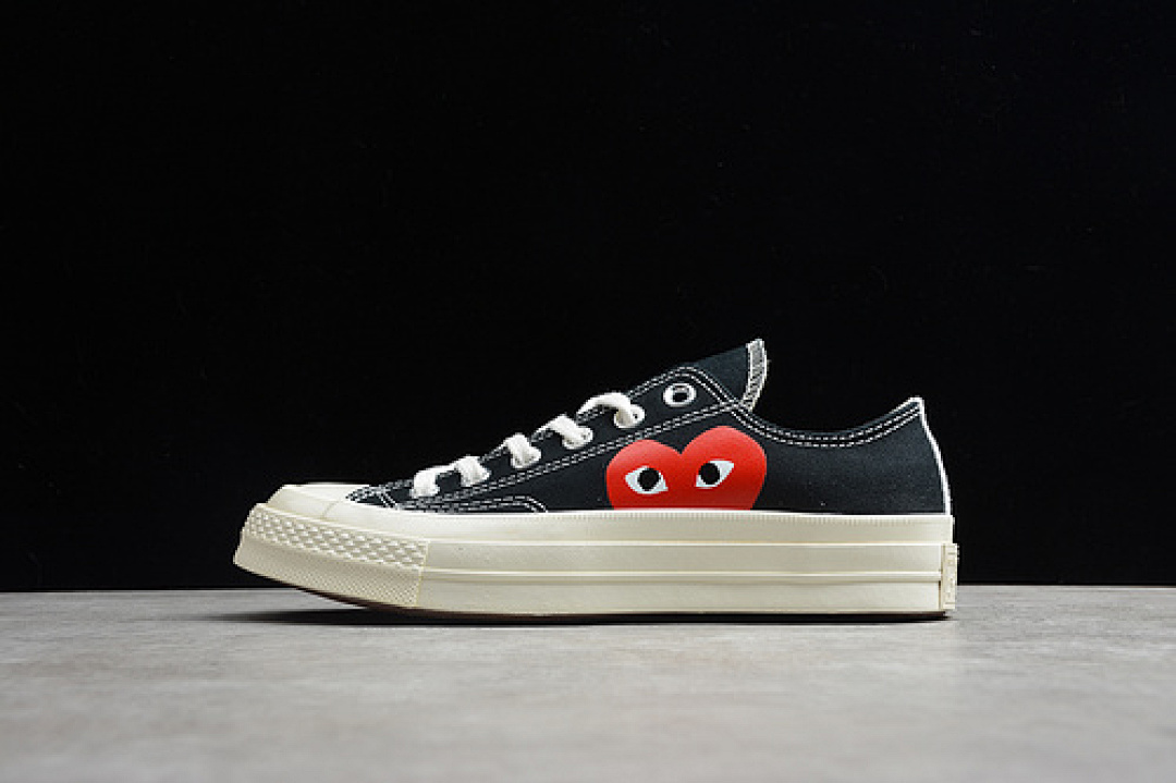 Comme des Garcons CJ CHUCK TAYLOR 70 X Comme des Garcons PLAY LOW BLACK/RED · 150206C, photo 1