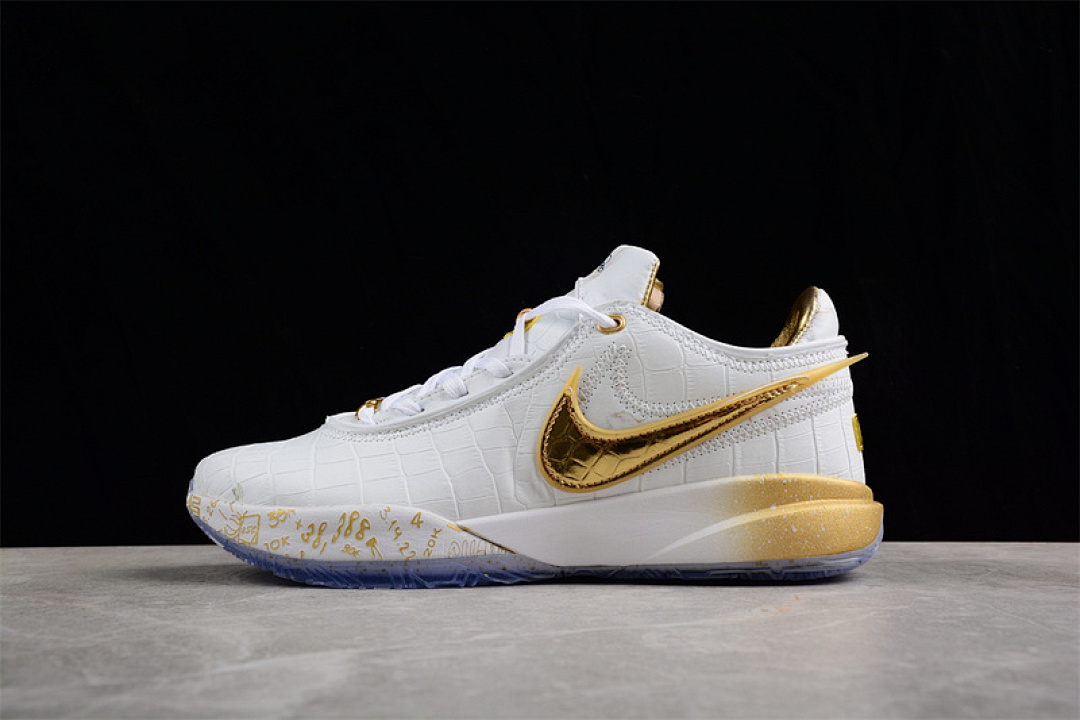 On Running On Running LEBRON 20 EP WHITE/GOLDEN · DJ5422-002, photo 1