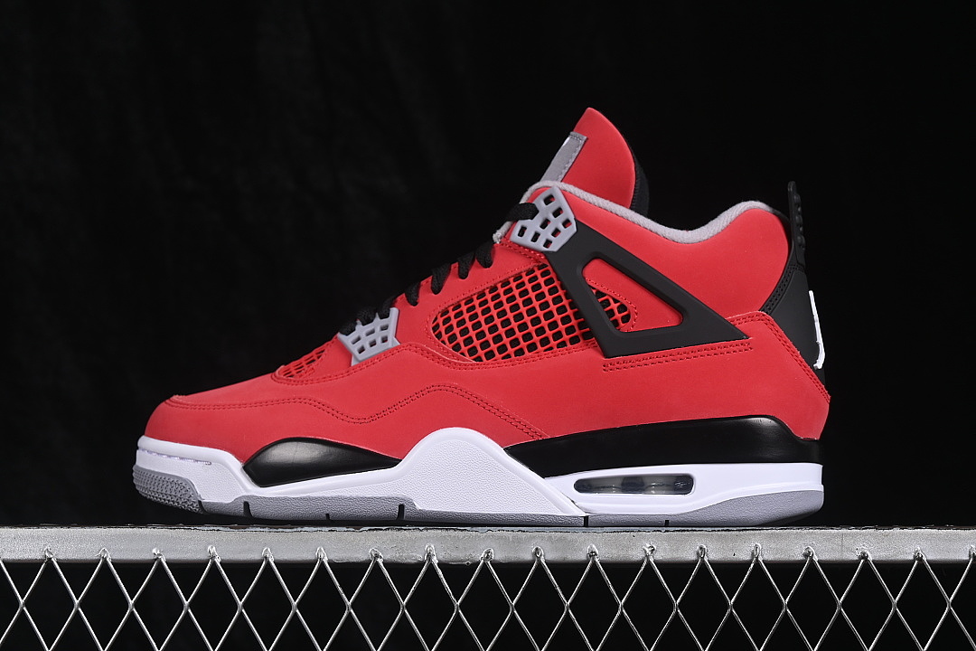 Jordan Jordan 4 RETRO FIRE RED/WHITE/BLACK/CEMENT GREY · FQ8138-600, photo 1