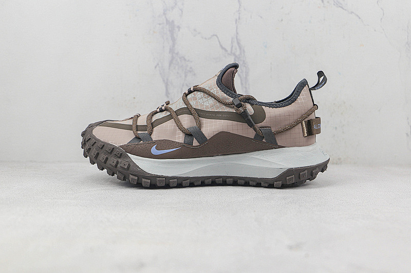 ACG MOUNTAIN FLY LOW SE IRONSTONE/MALT-LIGHT IRON ORE-LIGHT BONE · DQ1979-001, photo 1