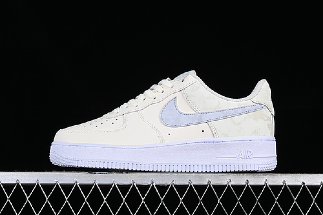 Nike [CT3839-110]-[AIR FORCE 1 07 LOW WHITE/GREY]-[WOMAN:36-39]-[MAN:40-45], photo 1