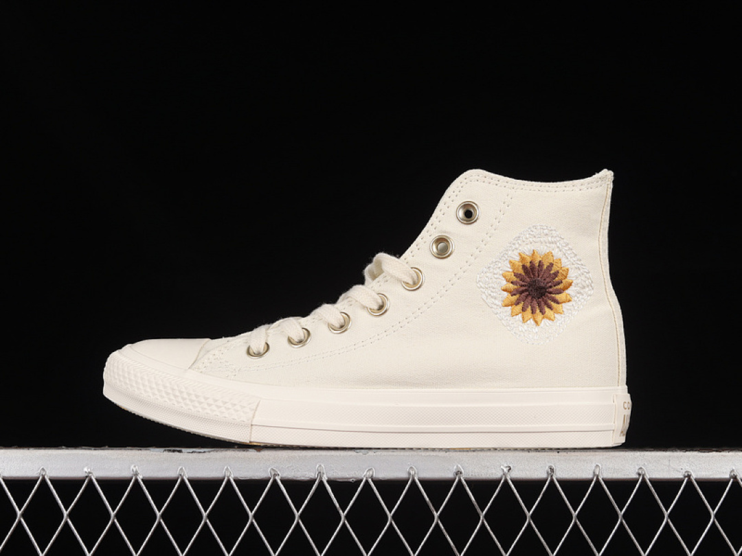 Converse [A03514C]-[CHUCK TAYLOR ALL STAR HIGH EGRET/EGRET/LIGHT GOLD]-[WOMAN:35-39]-[MAN:40-44], photo 1
