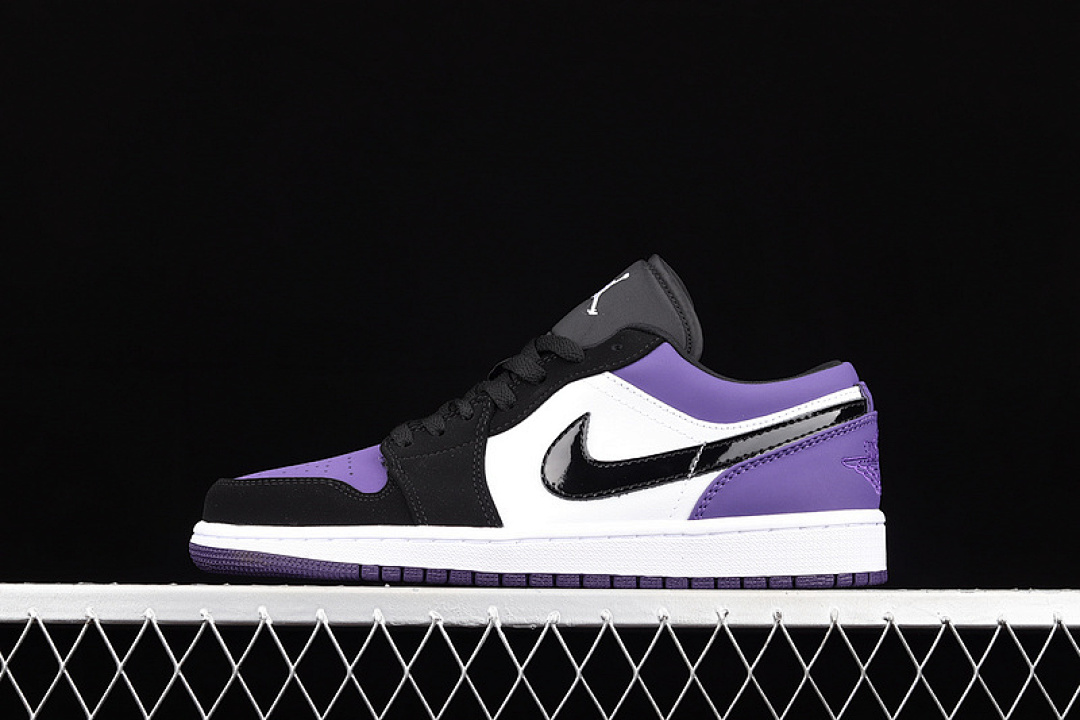 Jordan AIR Jordan 1 LOW WHITE/BLACK-COURT PURPLE · 553558-125, photo 1