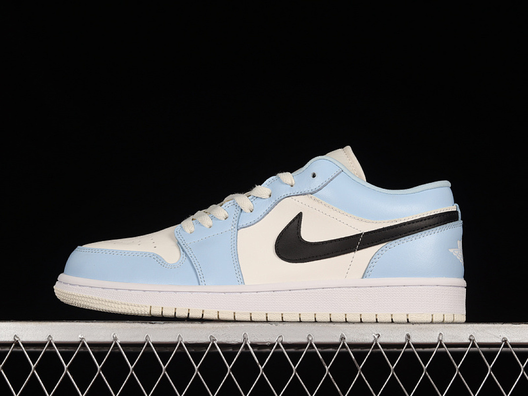 Jordan [554723-401]-[AIR JORDAN 1 LOW GS ICE BLUE/BLACK/SAIL/WHITE]-[WOMAN:36-39]-[MAN:40-46], photo 1