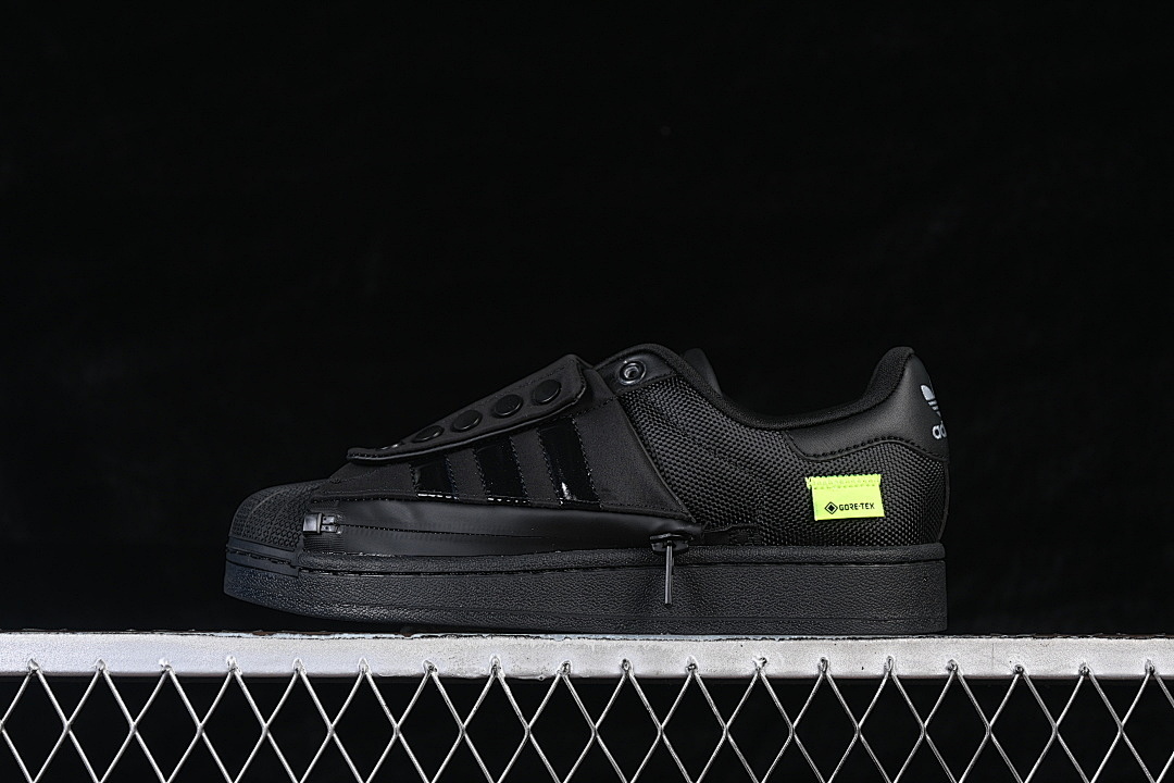 Adidas ORIGINALS SUPERSTAR CASUAL SNEAKERS BLACK/BLACK/BLACK · KJ3658, photo 1