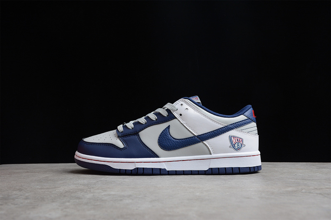 Nike NBA X SB DUNK LOW EMB 75TH ANNIVERSARY BROOKLYN NETS DARK BLUE/GREY/WHITE · DD3363-001, photo 1