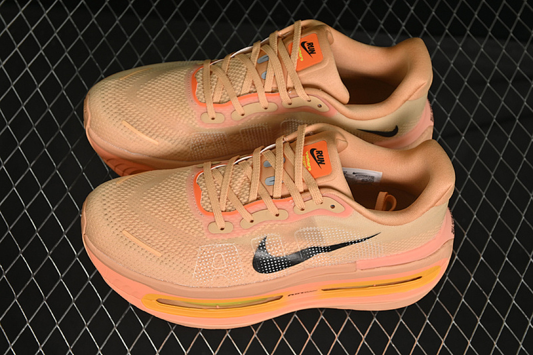 Nike [HQ2050-100]-[AIR ZOOM VOMERO PREMIUM ORANGE/BLACK/GREEN]-[WOMAN:36-39]-[MAN:40-45] - Image 11