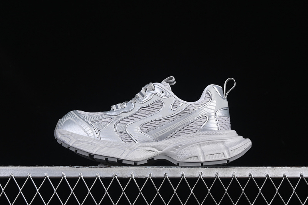 [5509]-[GG-CC SILVER/GREY]-[WOMAN:35-40], photo 1