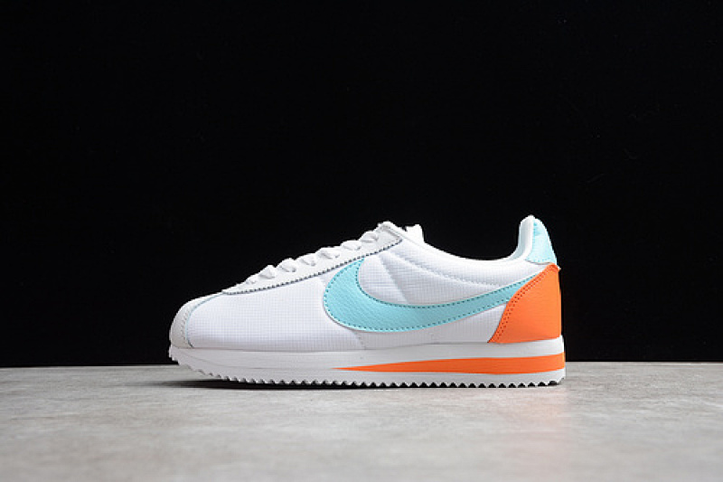CLASSIC CORTEZ PREMIUM WHITE/COSMIC CLAY/LIGHT AQUA · 905614-104, photo 1