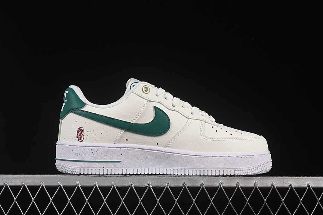 Nike [DQ7582-101]-[AIR FORCE 1 07 LOW WHITE/GREEN]-[WOMAN:36-39]-[MAN:40-45] - Image 16