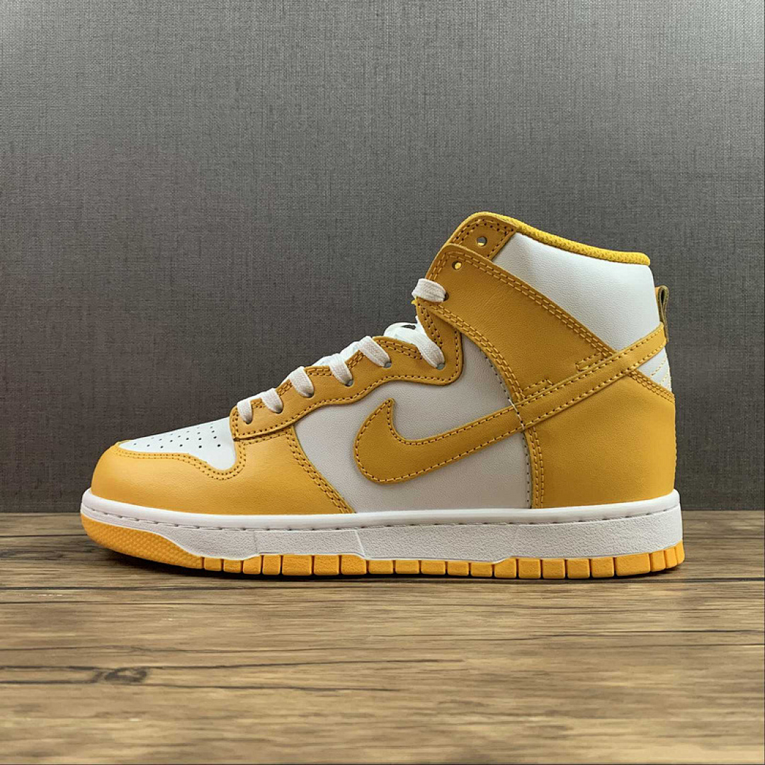 Unbranded [DD1869-106]-[SB DUNK HIGH WHITE/DARK SULFUR/WHITE]-[WOMAN:36-39]-[MAN:40-47.5], photo 1