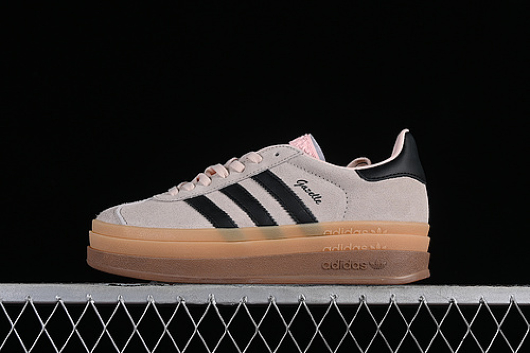 Unbranded [IE0429]-[ORIGINALS GAZELLE BOLD WONDER QUARTZ/CORE BLACK/CORE BLACK]-[WOMAN:35-40], photo 1