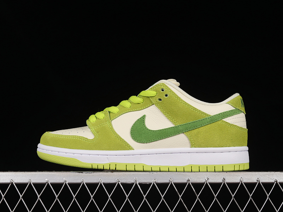 Nike DUNK LOW PRO SB FRUITY PACK GREEN APPLE ATOMIC GREEN/CHLOROPHYLL · DM0807-300, photo 1