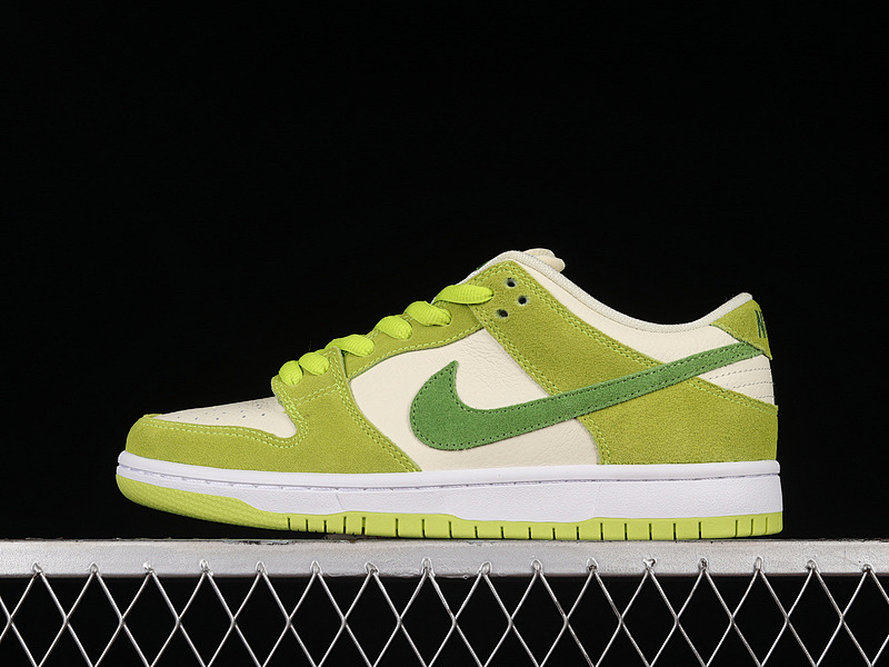 Nike DUNK LOW PRO SB FRUITY PACK GREEN APPLE ATOMIC GREEN/CHLOROPHYLL · DM0807-300, photo 1