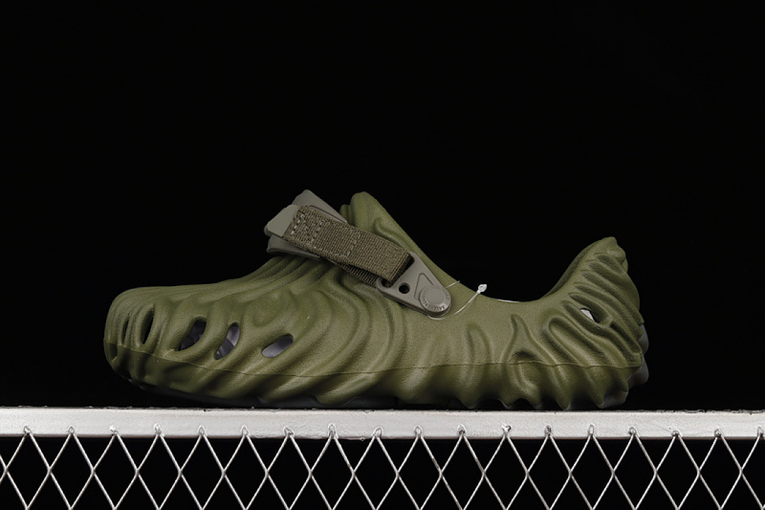Crocs Crocs [SALEHE BEMBURY X POLLE CLOG ARMY GREEN/ARMY GREEN]-[UNISEX:36-46], photo 1