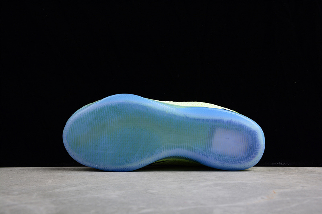 Nike [824463-334]-[KOBE 11 ELITE LOW 4KB GHOST OF CHRISTMAS PAST LIQUID LIME/DARK OBSIDIAN]-[40-46] - Image 14