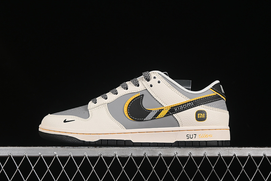 Unbranded [XX3168-166]-[SB DUNK LOW SU7 ULTRU WHITE/GREY/BLACK/YELLOW]-[WOMAN:36-39]-[MAN:40-45], photo 1