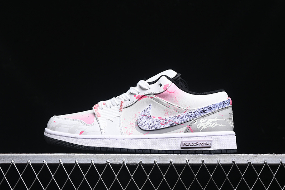 Jordan AIR Jordan 1 LOW WHITE/PINK/BLUE/GREY · 553558-132, photo 1