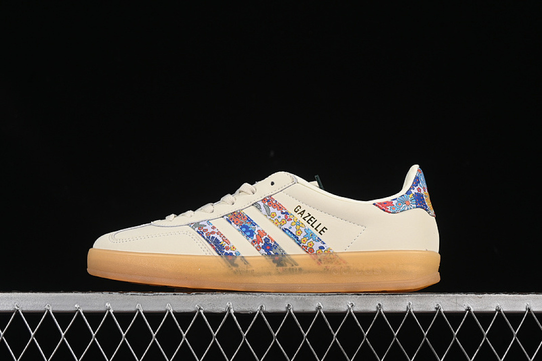 Off-White [JH7370]-[ORIGINALS GAZELLE INDOOR OFF WHITE/GOLD METALLIC/GUM]-[WOMAN:35-39]-[MAN:40-45], photo 1