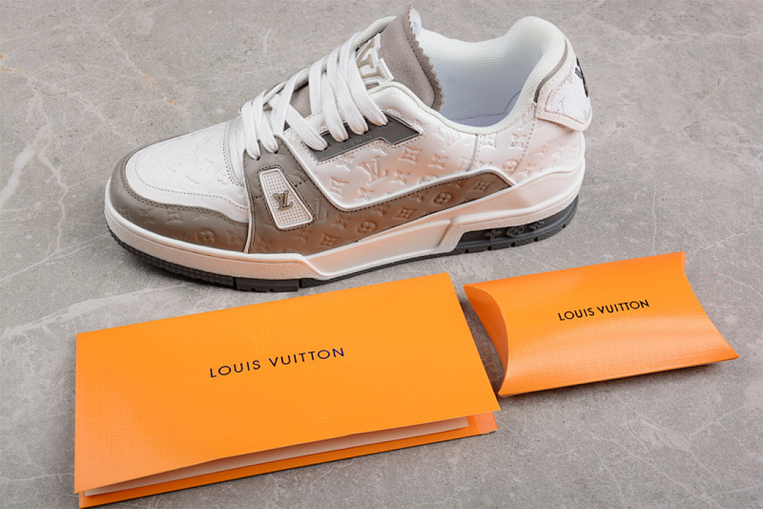 Louis Vuitton [L*V TRAINER LOW SNEAKER WHITE/WHITE/GREY]-[WOMAN:35-39]-[MAN:40-45] - Image 3