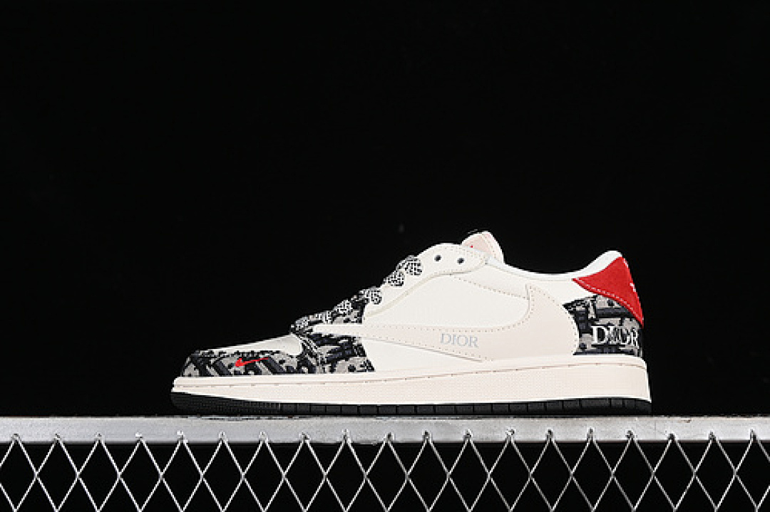 Jordan TRAVIS SCOTT X FRAGMENT DESIGN AIR Jordan 1 LOW OG SP WHITE/GREY/BLACK/RED · XY2688-108, photo 1