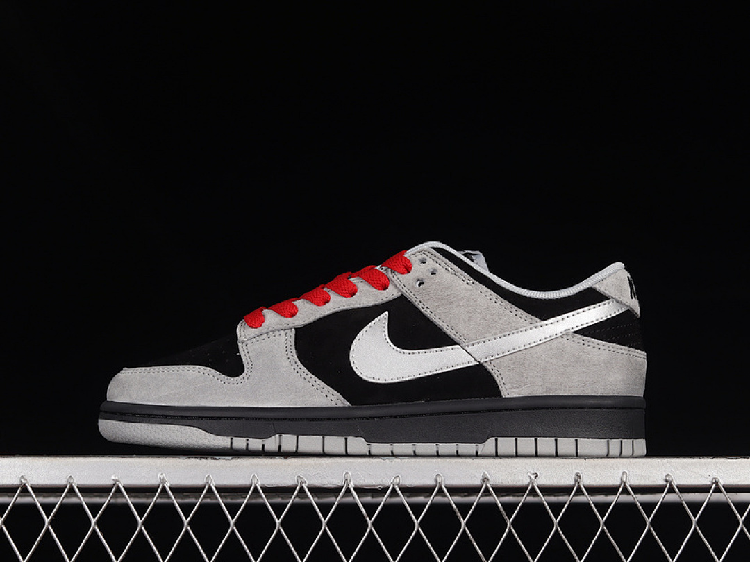 Unbranded [DD3699-008]-[OTOMO KATSUHIRO SB DUNK LOW STEAMBOY OST BLACK/GREY/RED]-[UNISEX:36-45], photo 1