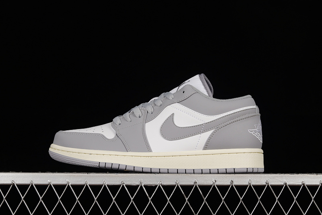 Jordan [553558-053]-[AIR JORDAN 1 LOW VINTAGE GREY/WHITE/WHITE]-[WOMAN:36-39]-[MAN:40-46], photo 1