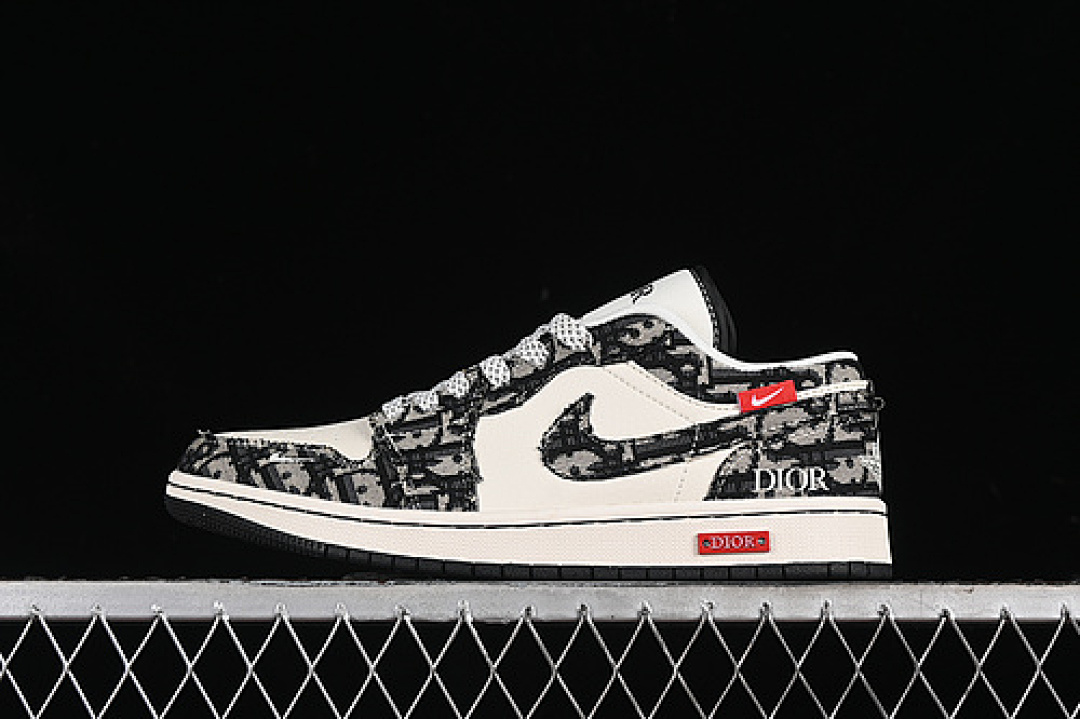 Jordan [SJ9950-036]-[AIR JORDAN 1 LOW WHITE/BLACK/RED]-[WOMAN:36-39]-[MAN:40-45], photo 1