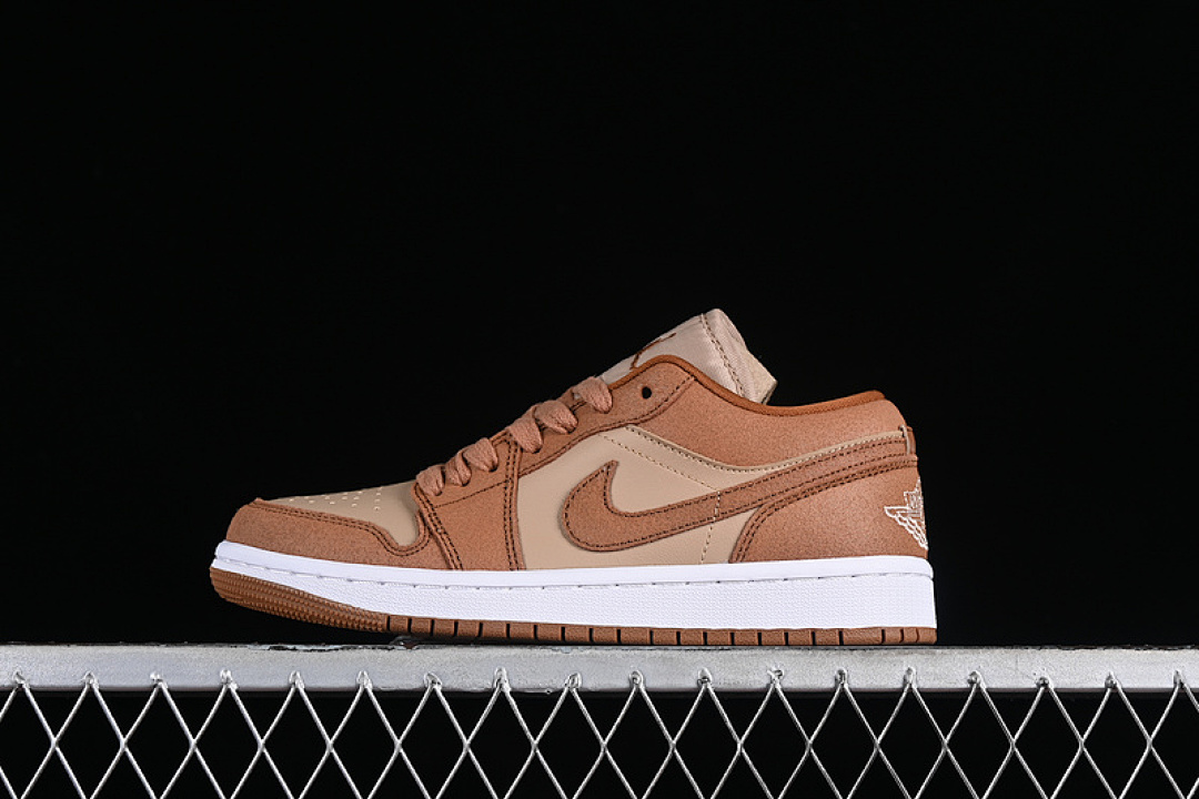 Jordan AIR Jordan 1 LOW SE LEGEND MEDIUM BROWN/SAIL/LEGEND COFFEE · FJ3453-200, photo 1