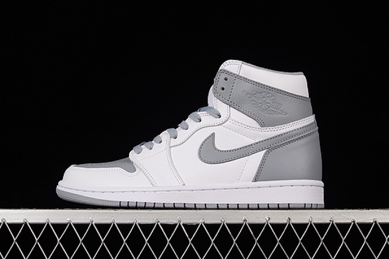 Jordan AIR Jordan 1 HIGH OG STEALTH WHITE/WHITE/GREY · 555088-037, photo 1